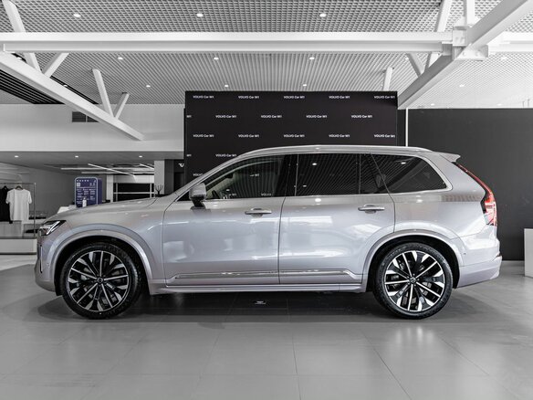 2026 Volvo XC90 B5 II Рестайлинг 2, серебристый, 11980000 рублей - вид 4