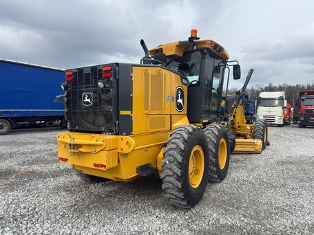 2021 John Deere 622G, золотистый, 24600000 рублей, вид 2