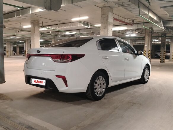 2018 Kia Rio IV, белый, 1300000 рублей - вид 5