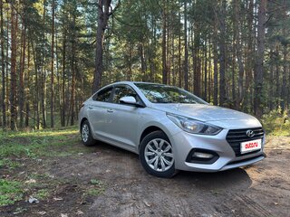 2019 Hyundai Solaris II, серебристый, 1400000 рублей, вид 4