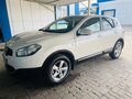 2013 Nissan Qashqai I Рестайлинг, белый, 1100000 рублей - вид 1