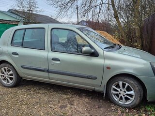 2002 Renault Clio II Рестайлинг, зелёный, 310000 рублей, вид 2