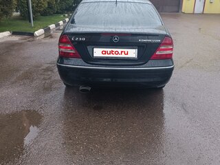2005 Mercedes-Benz C-Класс 230 II (W203) Рестайлинг, чёрный, 710000 рублей, вид 5
