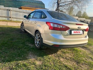 2011 Ford Focus III, серебристый, 650000 рублей, вид 4