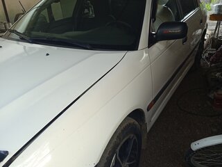 2000 Toyota Avensis I, белый, 295000 рублей, вид 4