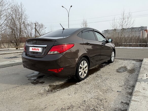 2015 Hyundai Solaris I Рестайлинг, коричневый - вид 4