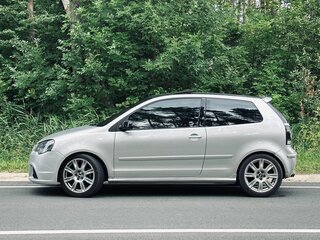 2003 Volkswagen Polo IV, серебристый, 999990 рублей, вид 4