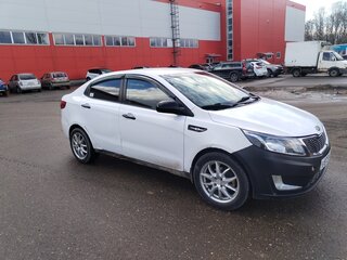 2012 Kia Rio III, белый, 450000 рублей, вид 2