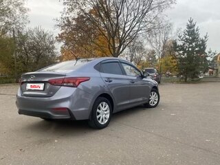 2018 Hyundai Solaris II, серый, 1370000 рублей, вид 2