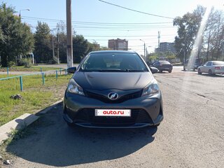 2014 Toyota Vitz III (XP130) Рестайлинг, серый, 735000 рублей, вид 1