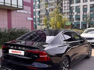 2019 Volvo S60 III, чёрный, 2250000 рублей, вид 4