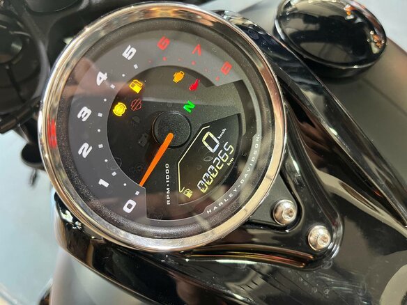 2018 Harley-Davidson Fat Bob, чёрный, 1990000 рублей - вид 11