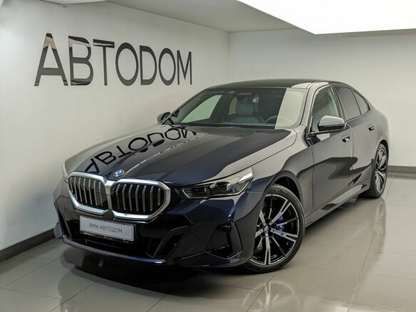 2026 BMW 5 серии 530i xDrive VIII (G60/G61/G68), чёрный