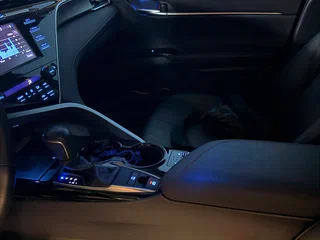 2020 Toyota Camry VIII (XV70), чёрный, 3520000 рублей, вид 5