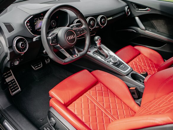 2021 Audi TTS III (8S) Рестайлинг, серый, 4499000 рублей - вид 17