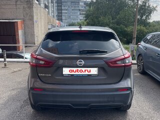 2021 Nissan Qashqai II Рестайлинг, коричневый, 2050000 рублей, вид 2