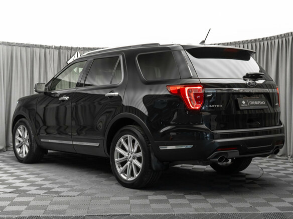 2018 Ford Explorer V Рестайлинг, чёрный - вид 3