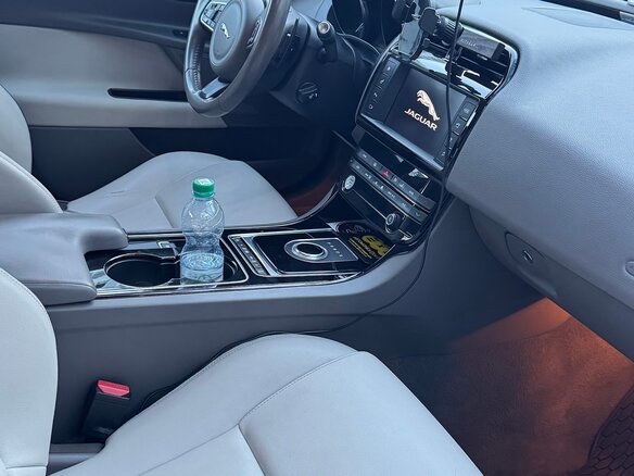 2016 Jaguar XE EcoBoost I, коричневый, 1750000 рублей - вид 8