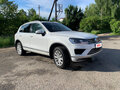 2015 Volkswagen Touareg II Рестайлинг, белый