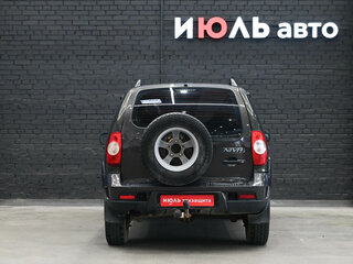 2010 Chevrolet Niva I Рестайлинг, зелёный, 400000 рублей, вид 5