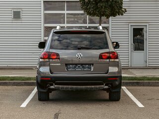 2010 Volkswagen Touareg I Рестайлинг, серый, 1245000 рублей, вид 5
