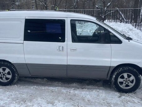 2007 Hyundai Starex, белый, 400000 рублей, вид 3
