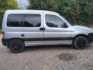 2007 Citroen Berlingo I Рестайлинг, серебристый, 405000 рублей, вид 1