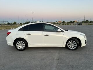 2014 Chevrolet Cruze I Рестайлинг, белый, 890000 рублей, вид 4