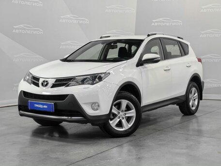 Toyota RAV4 IV (XA40)