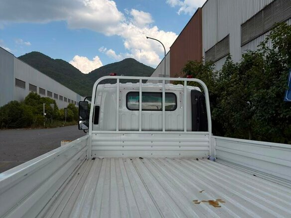 2026 Isuzu Elf (N-series), белый, 5190000 рублей - вид 10