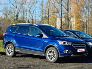 2017 Ford Kuga II Рестайлинг, синий, 1500000 рублей, вид 4