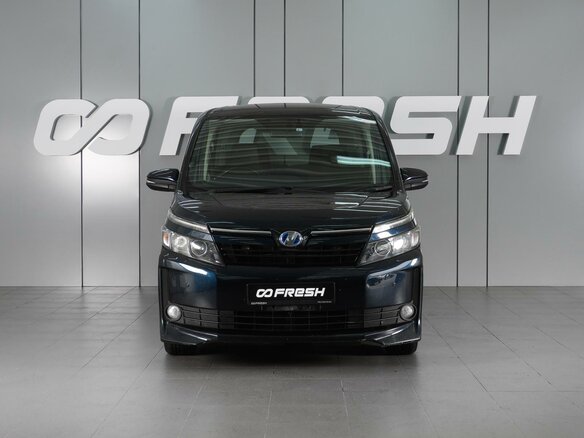 2015 Toyota Voxy III (R80), зелёный - вид 2