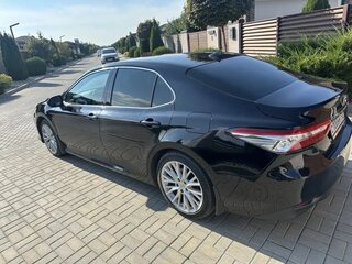 2022 Toyota Camry VIII (XV70) Рестайлинг, чёрный, 2750000 рублей, вид 4