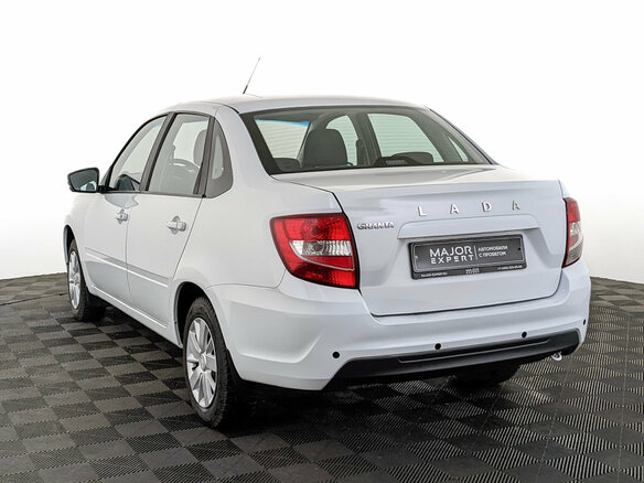 2023 Lada (ВАЗ) Granta I Рестайлинг, белый, 580000 рублей - вид 6