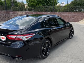 2018 Toyota Camry US Market VIII (XV70), чёрный, 2500000 рублей, вид 3