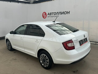 2019 Skoda Rapid I Рестайлинг, белый, 950000 рублей, вид 3