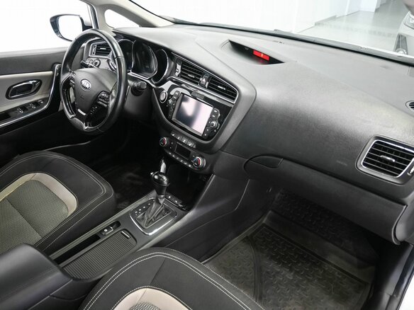 2016 Kia Ceed II Рестайлинг, серебристый, 1294900 рублей - вид 10