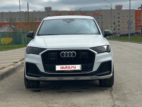 2020 Audi Q7 60 TFSI e II (4M) Рестайлинг, белый, 6100000 рублей, вид 1