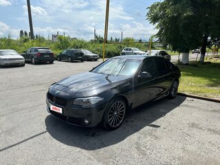 2013 BMW 5 серии 520i VI (F10/F11/F07) Рестайлинг, чёрный, 1400000 рублей, вид 3