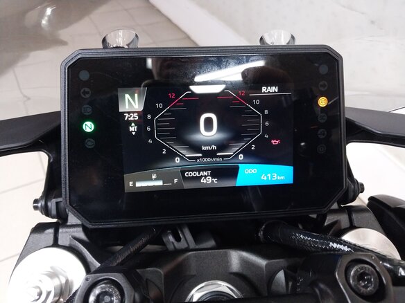 2024 Yamaha MT-09 (FZ-09), чёрный, 1299000 рублей - вид 4