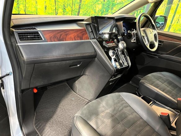 2022 Mitsubishi Delica D:5 I Рестайлинг, белый, 2889203 рублей - вид 17