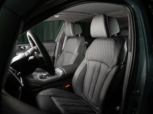 2026 BMW X6 30d III (G06) Рестайлинг, серый, 16990000 рублей - вид 10