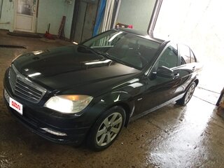 2010 Mercedes-Benz C-Класс 200 III (W204), чёрный, 850000 рублей, вид 1