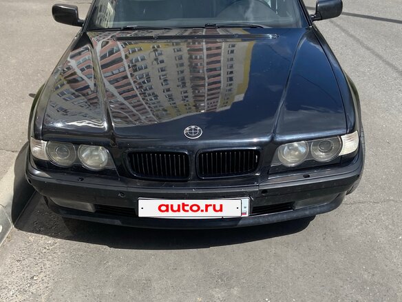 1998 BMW 7 серии 735i III (E38) Рестайлинг, чёрный - вид 2