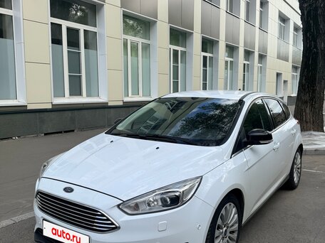 2017 Ford Focus III Рестайлинг, белый, 1300000 рублей, вид 2
