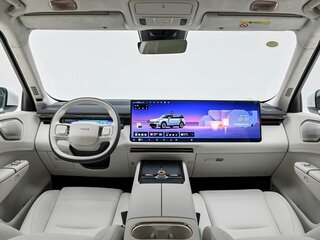 2026 Lynk & Co 900, белый, 7990000 рублей, вид 5