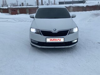 2019 Skoda Rapid I Рестайлинг, белый, 950000 рублей, вид 2