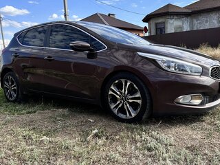 2014 Kia Ceed II, коричневый, 1000000 рублей, вид 4