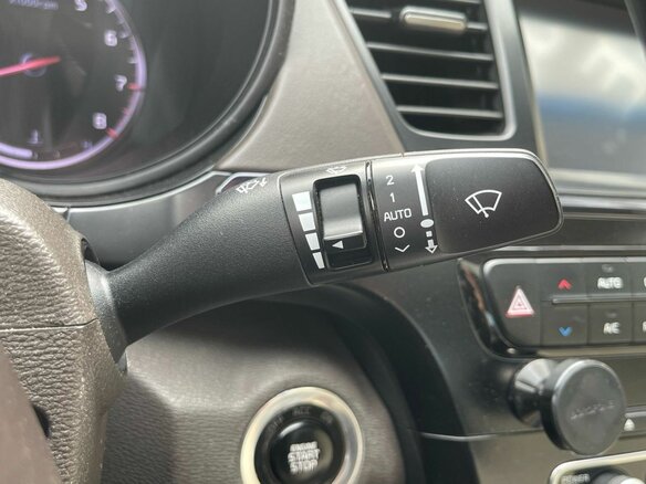 2013 Kia Quoris I, белый, 1415000 рублей - вид 21