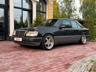 1994 Mercedes-Benz E-Класс 250 I (W124), чёрный, 899999 рублей, вид 1